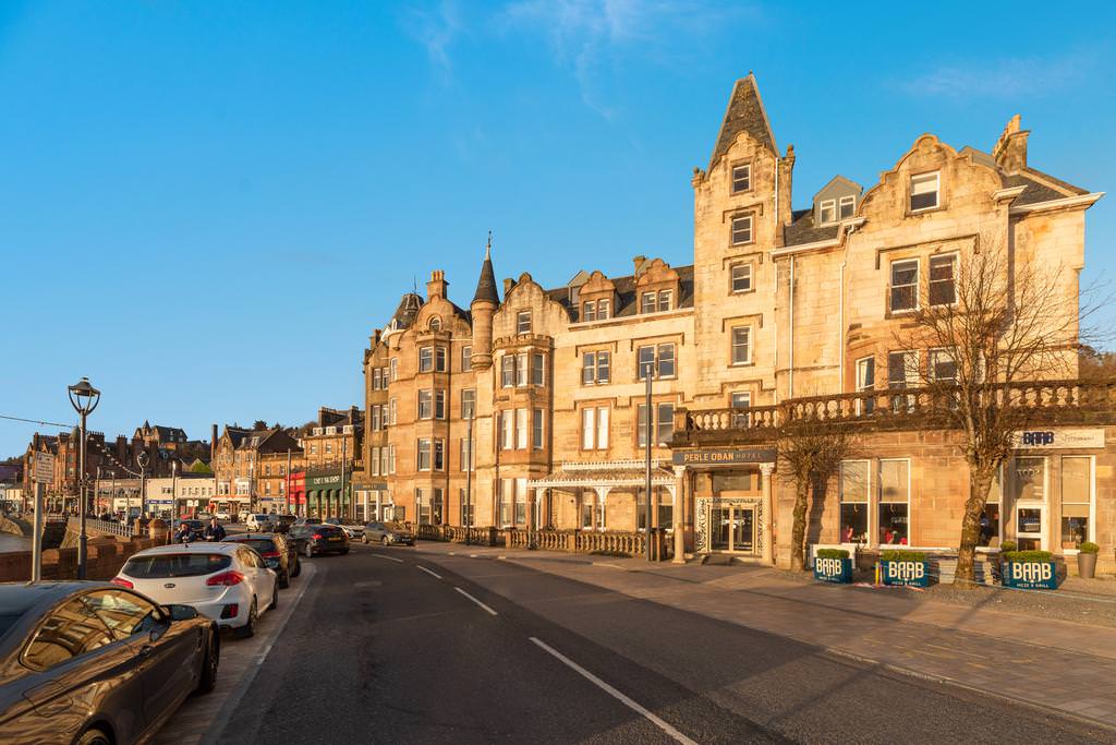 The Pearl Hotel 